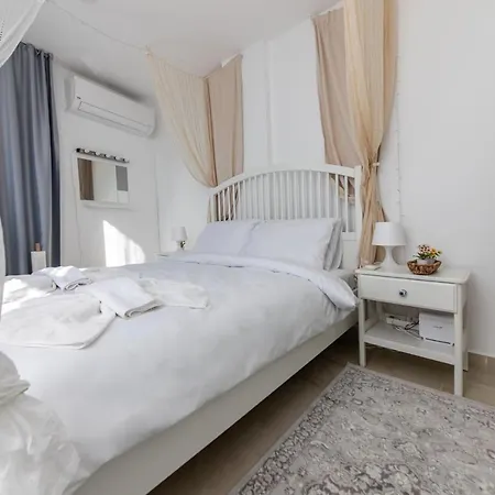 Central And Cozy Flat 3 Min To Beach In 아파트