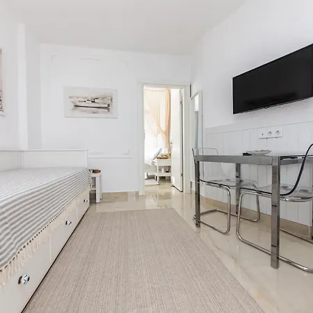 Central And Cozy Flat 3 Min To Beach In Bodrum