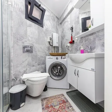 Central And Cozy Flat 3 Min To Beach In 아파트 Bodrum